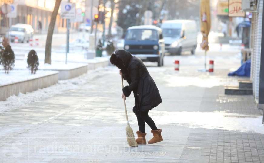 I jutros se Sarajlije bore sa ledom: Pogledajte kako je na ulicama